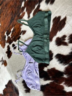 Hanes Seamless Stretch Bralettes in Forest Green & Lavender